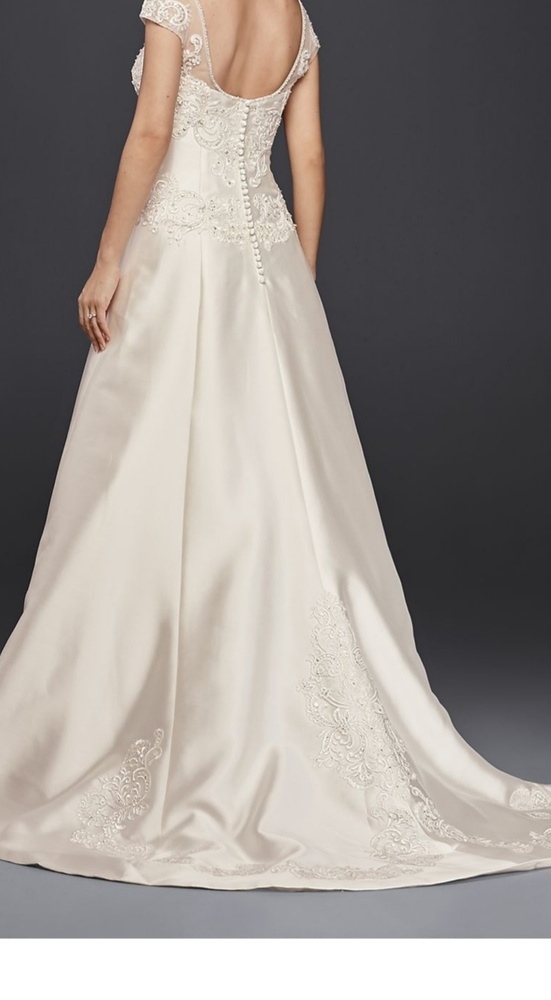 Jewel by David's Bridal A line wedding dress - Picture 3 of 8